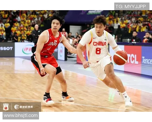 任骏飞领衔球队奋战赛季展现拼搏精神与团队合作的力量